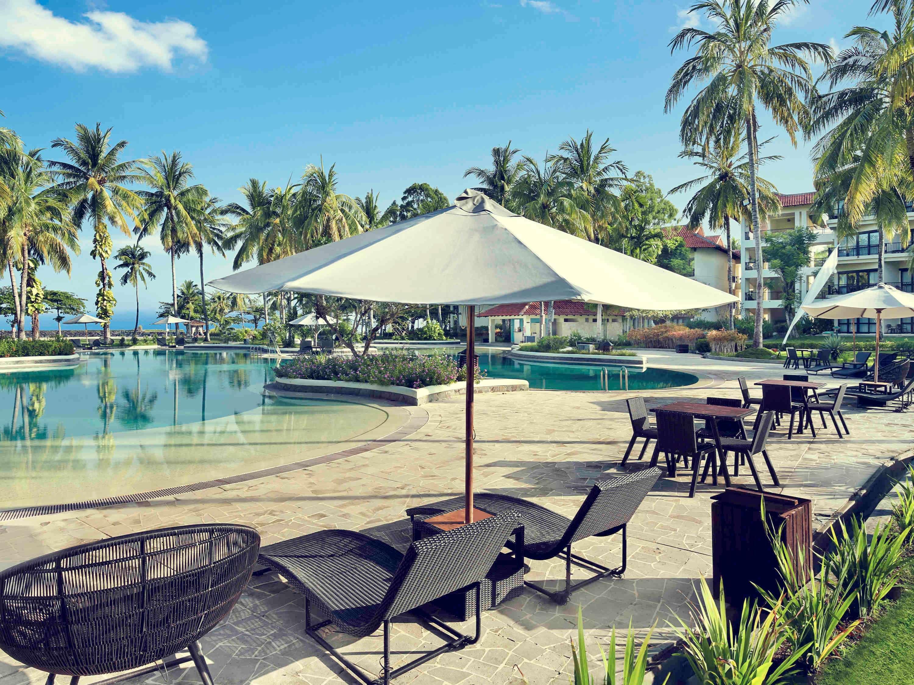Manado Tateli Resort And Convention Extérieur photo