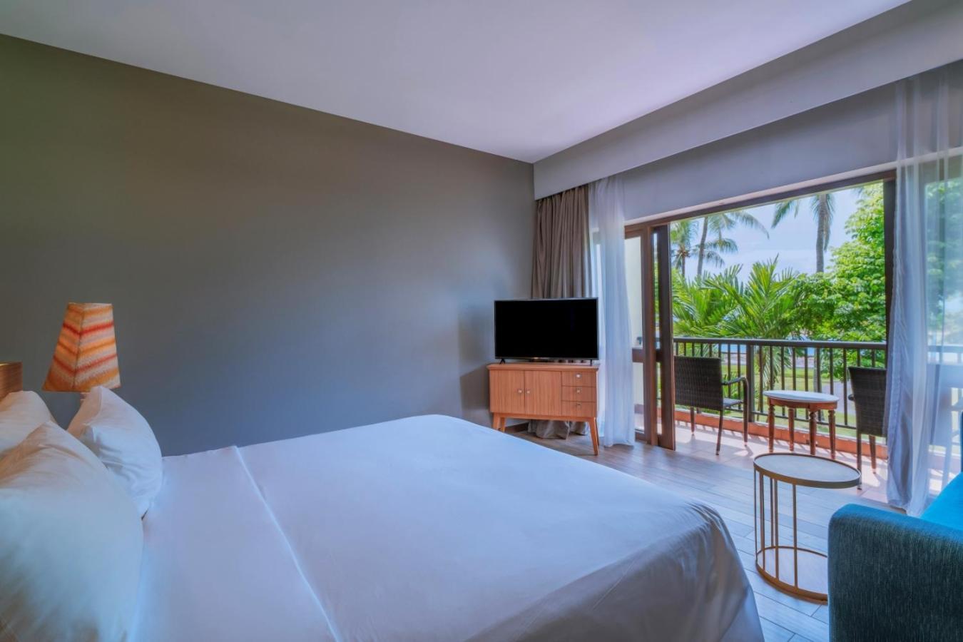Manado Tateli Resort And Convention Extérieur photo